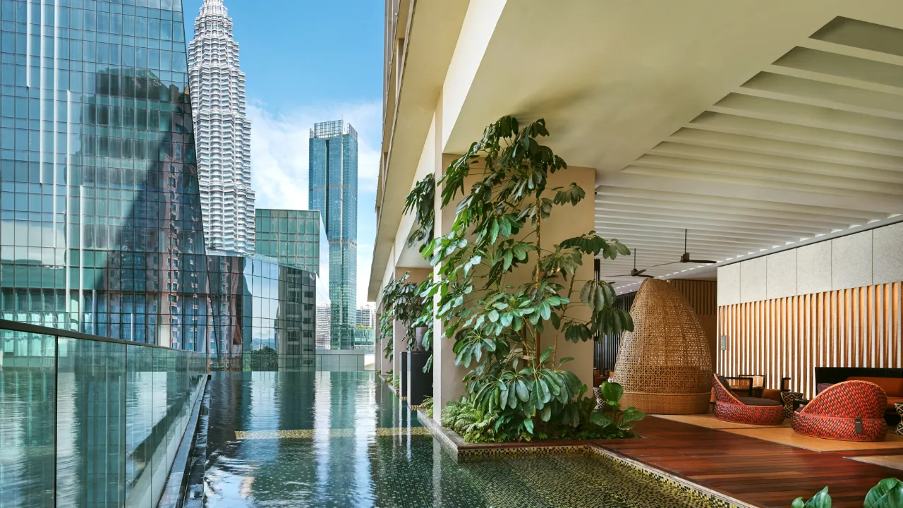 The cantilevered outdoor pool at The RuMa